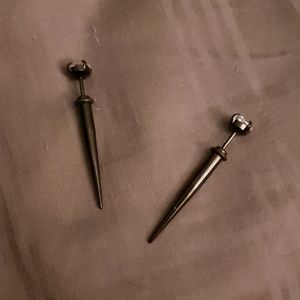 Fake gauge spikes